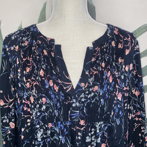 Lucky Brand Smocked Floral Top - Picture 3 of 12